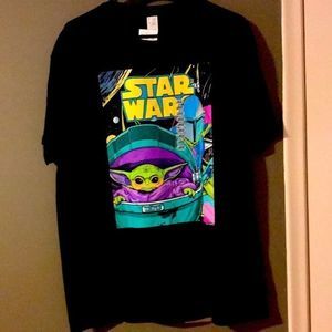 Star Wars The Mandalorian Large Tee‎ Shirt Grogu
